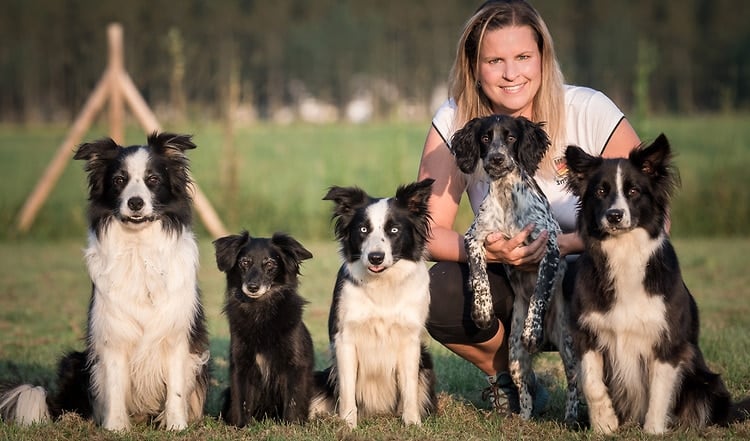 Agility-Sportlerin Anne Lenz erklärt in wenigen Schritten